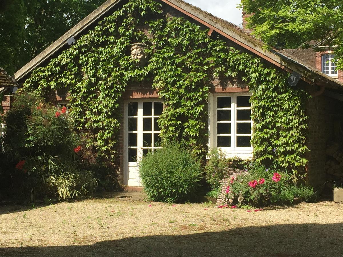 Le Puits D'Angle Thibivillers Exterior foto